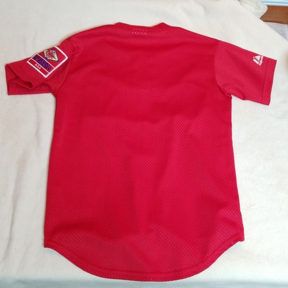 Phillies red baseball shirt - Picture 6 of 7